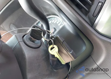 2015 Chevrolet Silverado 1500 1Lt z USA, uszkodzony, nr VIN 3GCPCREC4FG173750